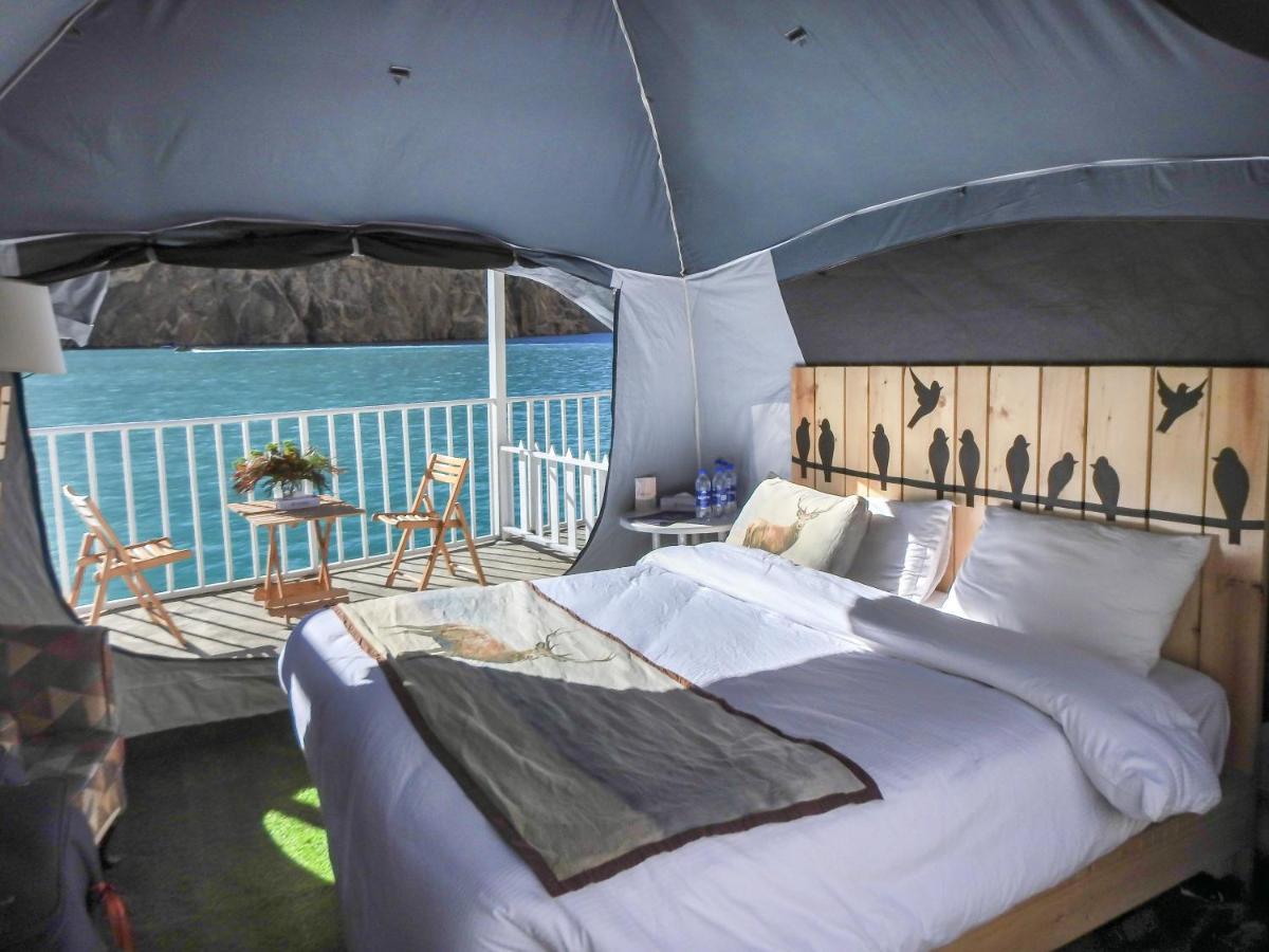 Luxus Hunza Attabad Lake Resort Karimabad  Exterior foto