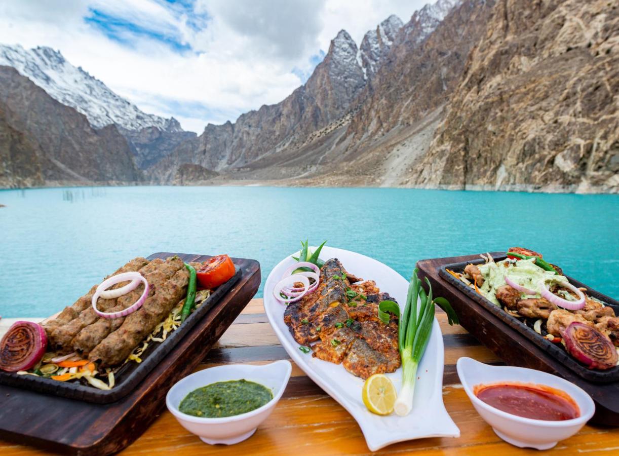 Luxus Hunza Attabad Lake Resort Karimabad  Exterior foto